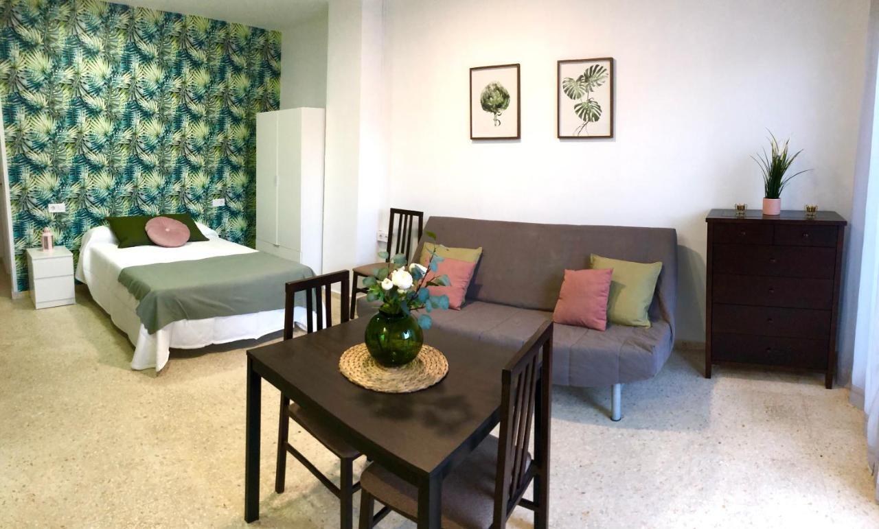 Con Piscina En Ciudad Jardin Appartamento